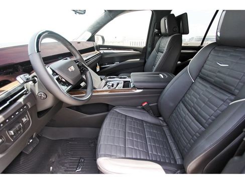 New 2026 Cadillac Escalade Platinum Sport w/ LPO, ONYX Package AWD/4WD image 6