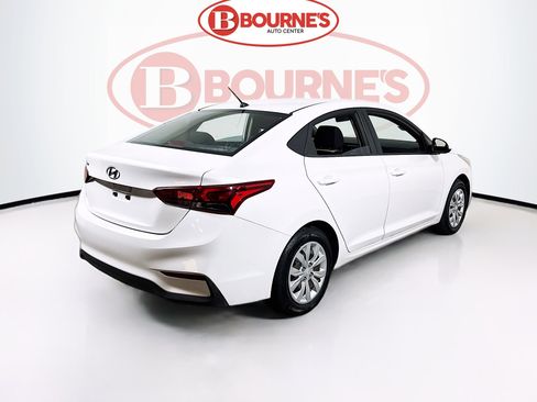 Used 2019 Hyundai Accent SE image 8