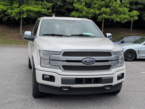 Used 2018 Ford F150 Platinum w/ Equipment Group 701A Luxury AWD/4WD image 3