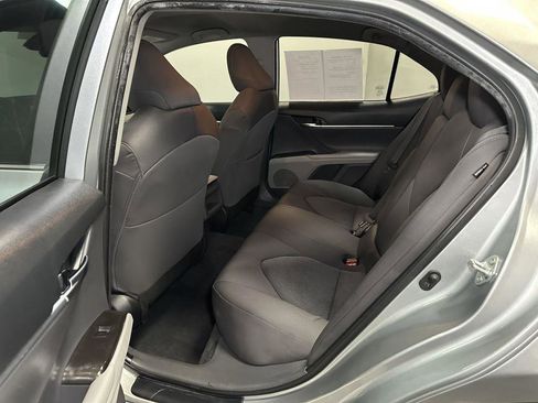 Used 2022 Toyota Camry LE image 31