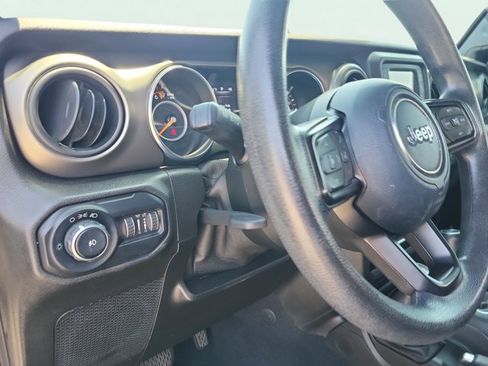Used 2018 Jeep Wrangler Sport AWD/4WD image 21