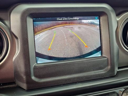 Certified 2022 Jeep Wrangler Sport S image 21