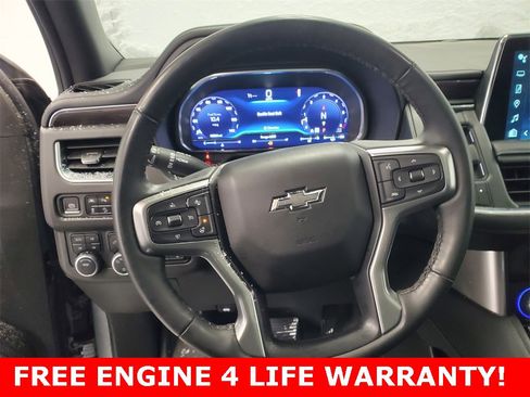 Used 2023 Chevrolet Suburban Z71 w/ Luxury Package image 15