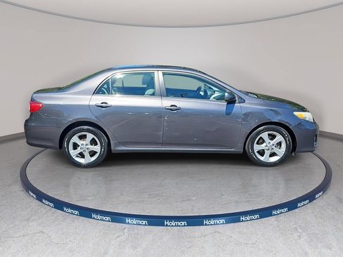 Used 2013 Toyota Corolla LE w/ Premium Pkg FWD image 7