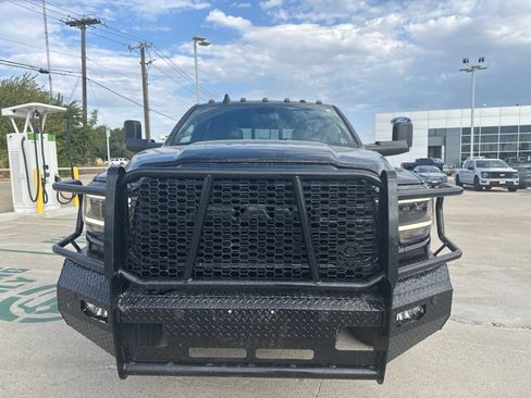 Used 2022 RAM 3500 Laramie AWD/4WD image 9