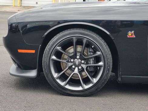 Used 2021 Dodge Challenger R/T Scat Pack w/ Plus Package RWD image 11