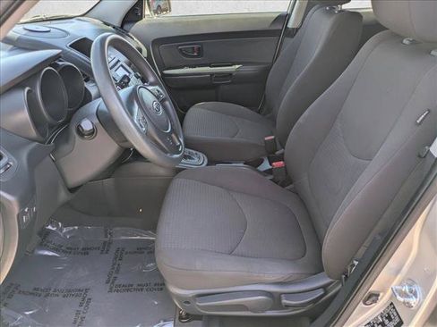 Used 2012 Kia Soul FWD image 15