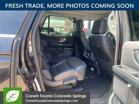 Used 2025 Ford Expedition Max Platinum AWD/4WD image 11
