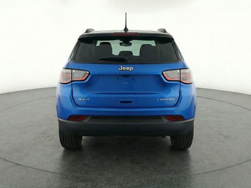 Used 2025 Jeep Compass Limited AWD/4WD image 6