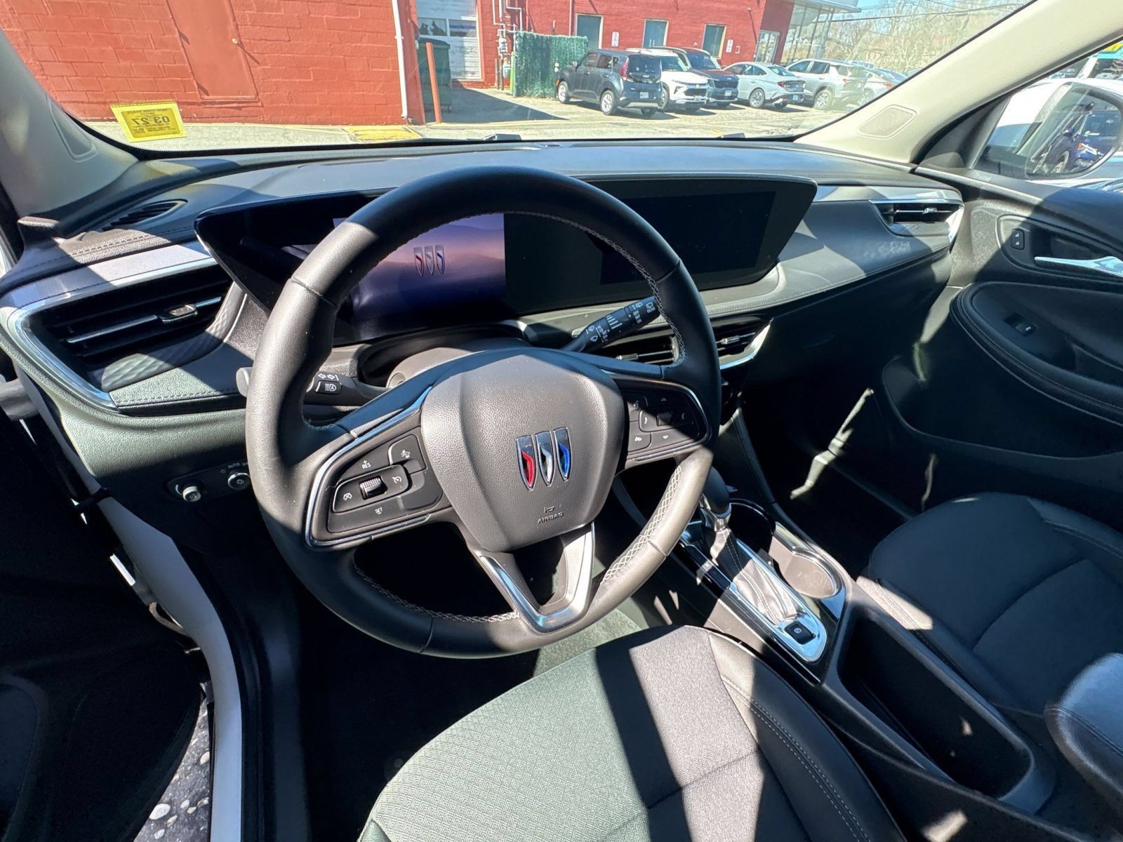 Used 2025 Buick Encore GX Preferred AWD/4WD image 18
