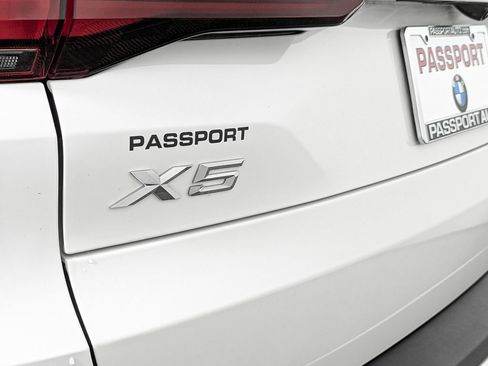 Used 2021 BMW X5 xDrive40i w/ Premium Package 2 image 11