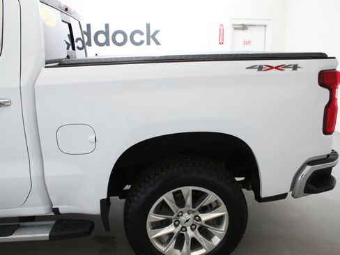 Used 2019 Chevrolet Silverado 1500 LTZ w/ LTZ Plus Package AWD/4WD image 6
