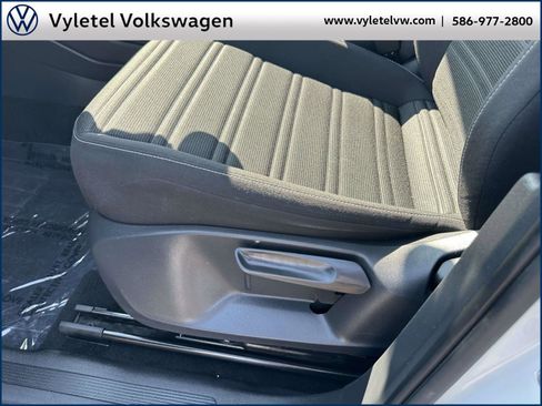 Certified 2023 Volkswagen Tiguan S image 18