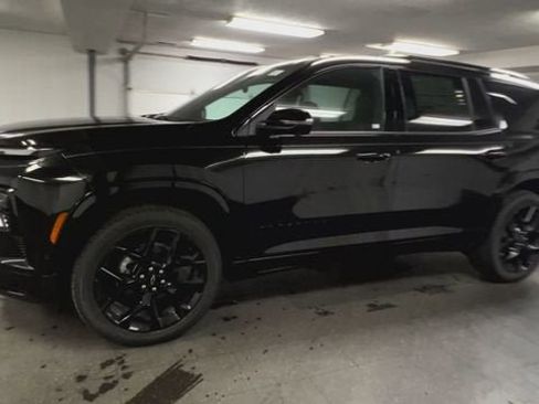 New 2026 Chevrolet Traverse RS w/ LPO, Floor Liner Package image 4