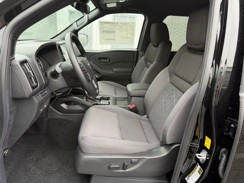 New 2026 Nissan Frontier SV w/ Tow Package image 14