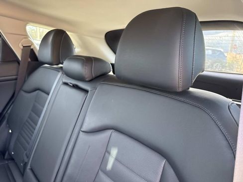 Used 2023 Kia Sportage SX image 15