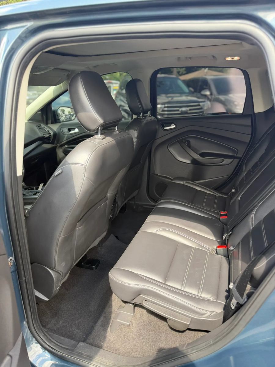 Used 2019 Ford Escape SEL AWD/4WD image 18