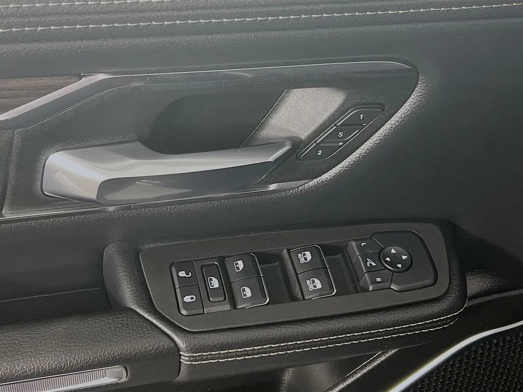 Used 2025 RAM 1500 Laramie w/ Bed Utility Group AWD/4WD image 19