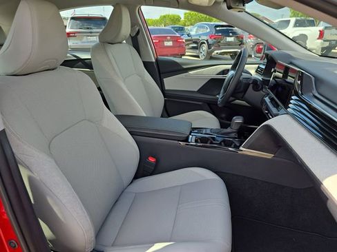 Used 2026 Toyota Camry XLE FWD image 11