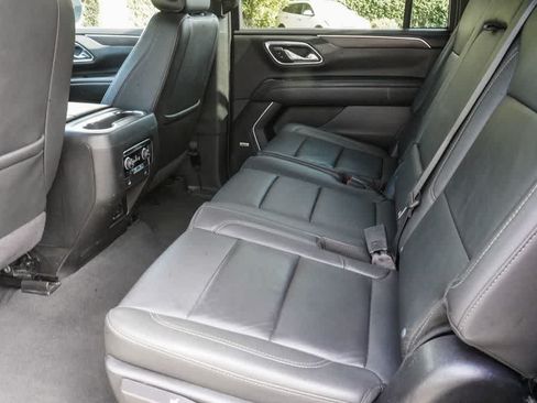 Used 2024 Chevrolet Suburban LT AWD/4WD image 16