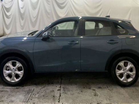 Certified 2025 Honda HR-V LX image 5