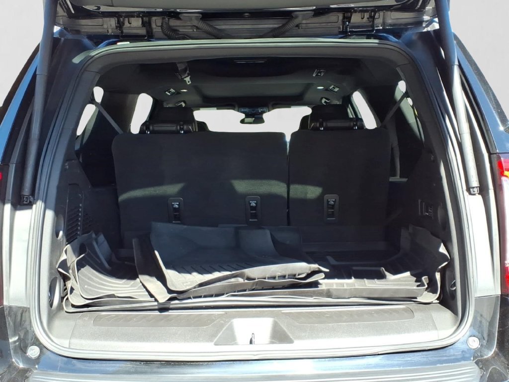 Used 2023 GMC Yukon XL SLT w/ SLT Premium Package AWD/4WD image 33