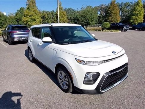 Used 2020 Kia Soul LX image 3