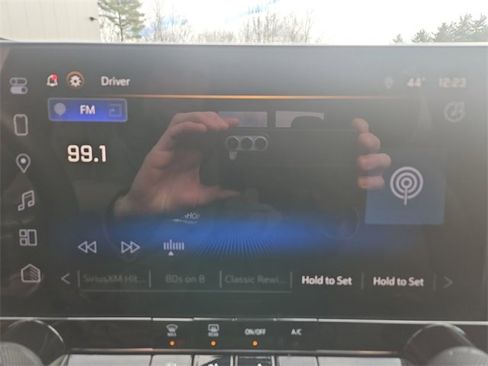 Used 2023 Chevrolet Colorado W/T image 13