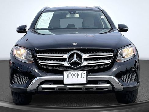 Used 2018 Mercedes-Benz GLC 300 w/ Premium Package image 3