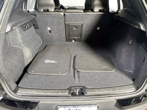 Used 2023 Volvo XC40 B4 Plus w/ Driver Assist Package image 25