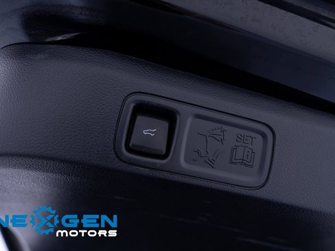 Used 2022 Lincoln Navigator Reserve image 46