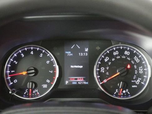 Used 2020 Toyota RAV4 LE image 24