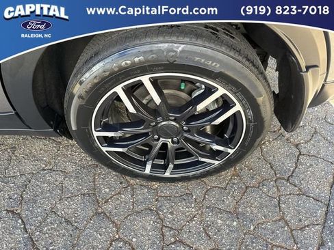 Used 2023 Nissan Kicks SR image 13