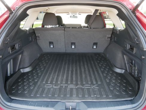 Certified 2025 Subaru Outback Premium AWD/4WD image 18