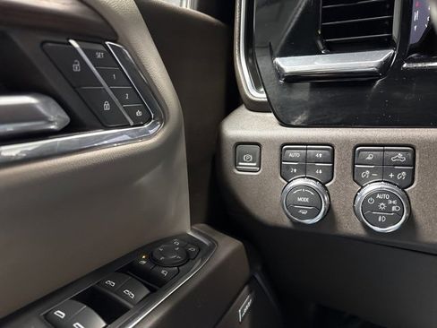 Used 2023 GMC Sierra 1500 SLT w/ SLT Premium Package image 8