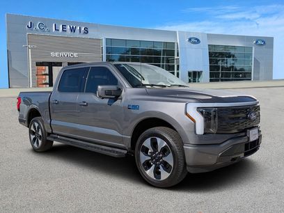 New 2025 Ford F150 Lightning Platinum