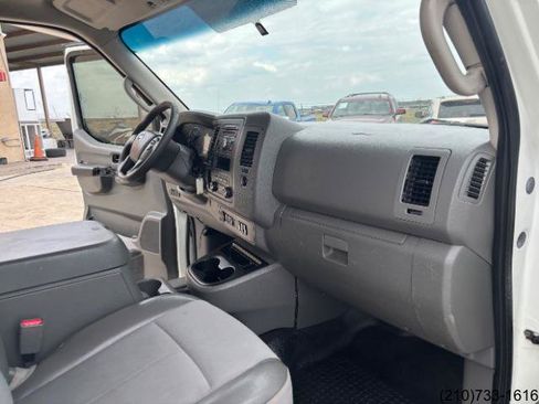 Used 2014 Nissan NV 2500 SV RWD image 25