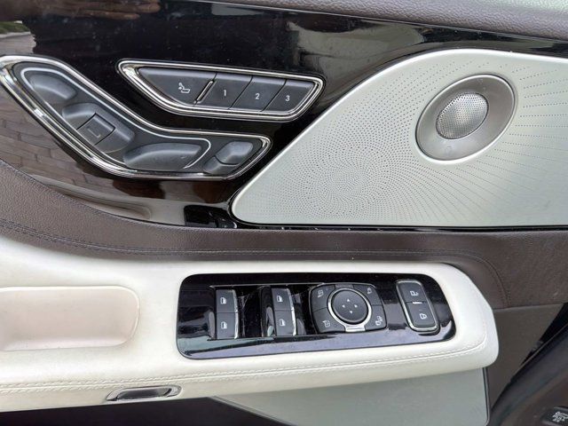 Used 2021 Lincoln Aviator Black Label Grand Touring w/ Class IV Trailer Tow Package AWD/4WD image 11