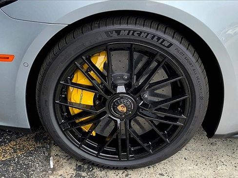 New 2026 Porsche Panamera GTS image 15