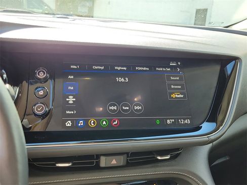 Certified 2023 Buick Envision Avenir image 35