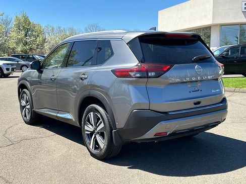 Certified 2023 Nissan Rogue SL w/ SL Premium Package AWD/4WD image 4