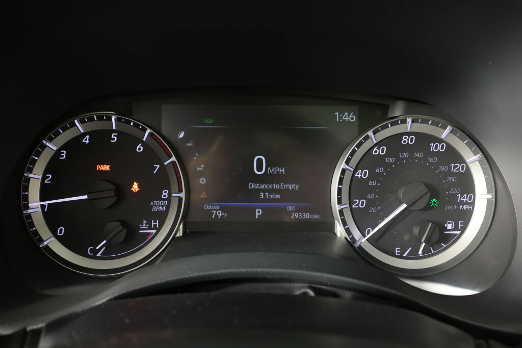 Used 2023 Toyota Highlander XLE AWD/4WD image 31