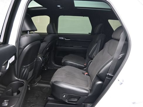 Used 2025 Hyundai Palisade Calligraphy AWD/4WD image 26