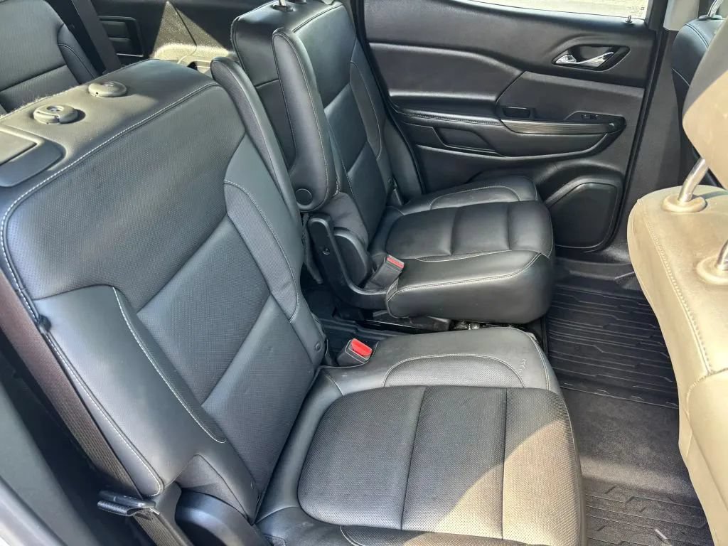 Used 2018 GMC Acadia SLT AWD/4WD image 18