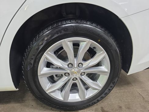 Used 2023 Chevrolet Malibu LT FWD image 31