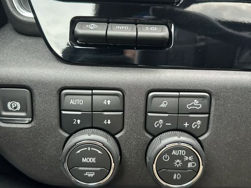 New 2026 Chevrolet Silverado 1500 High Country w/ Technology Package image 20