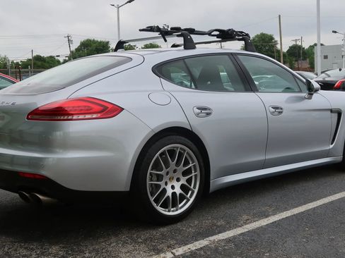 Used 2015 Porsche Panamera S image 13