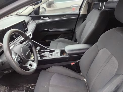 Used 2022 Kia K5 LX image 9