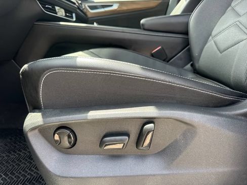 Used 2024 Volkswagen Atlas SE FWD image 15