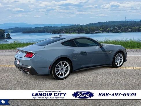 Used 2024 Ford Mustang GT Premium RWD image 3
